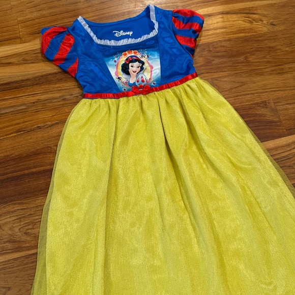 Kids Disney Princess Snow White Dress Up Nightgown Size XS - Picture 3 of 7